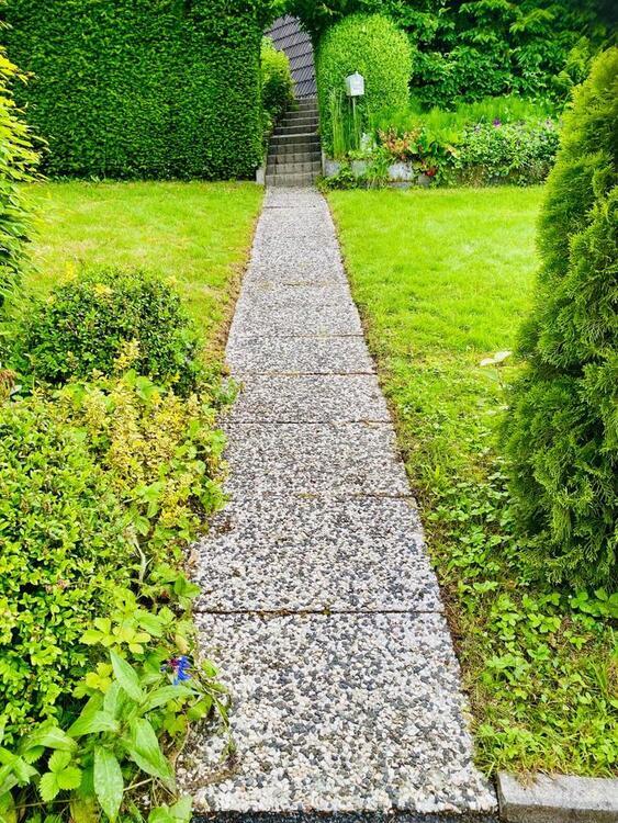 Ein ganzes Haus mit Garten zur Miete einer Wohnung! Vermietung.