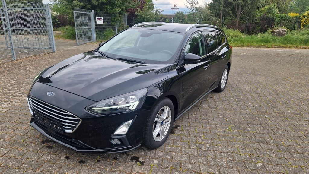 Ford Focus 26.750 km 17.490 &euro; Salzkotten 33154