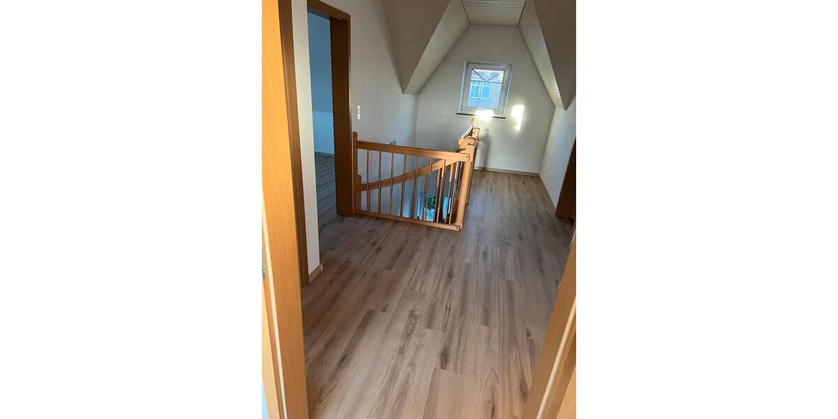Einfamilienhaus Bockhorn - 6 Zimmer, 140 m&sup2;, 1.350&euro; | Angebot:25334341