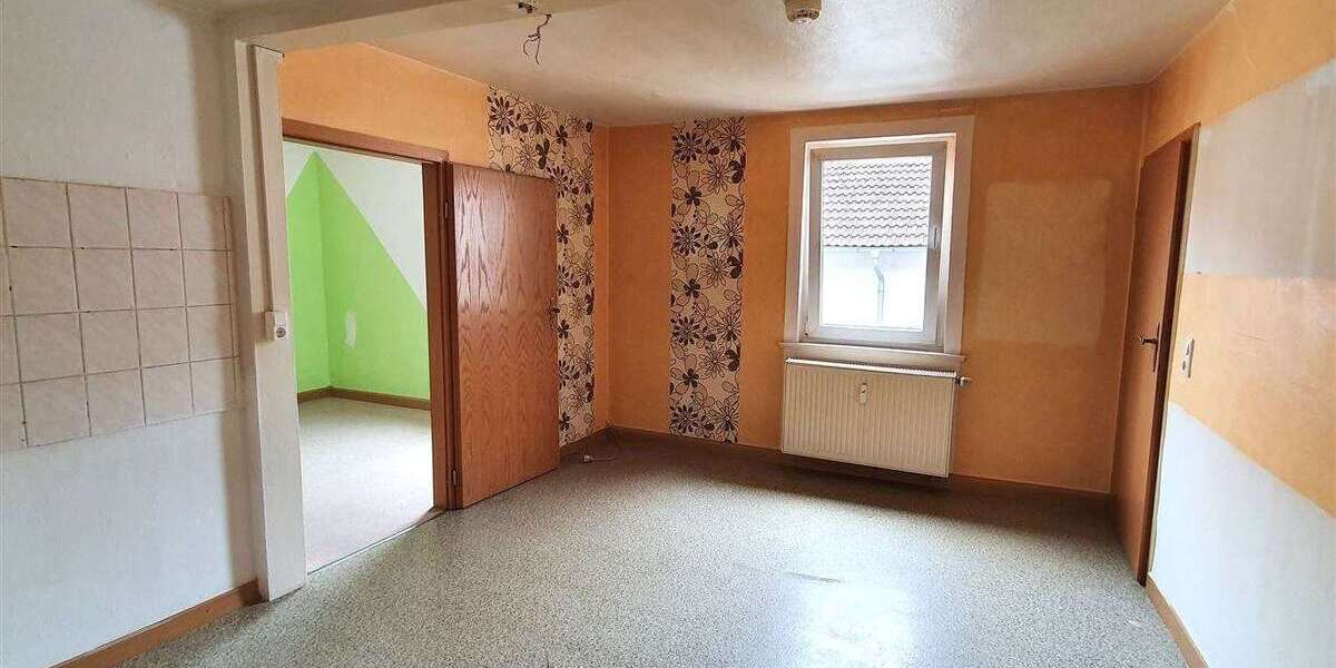 **keine Käuferprovision** Wohn- und Geschäftshaus in Pößneck mit schönem Garten - Mehrfamilienhaus, Wohnhaus Pößneck | Angebot:19742050
