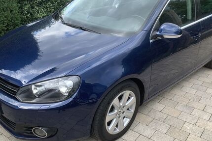 VW Golf 192.000 km 4.950 &euro; Bruckmühl 83052