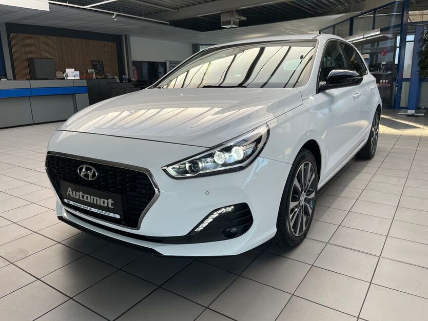 Hyundai i30 63.968 km 14.950 € Heidenau 01809