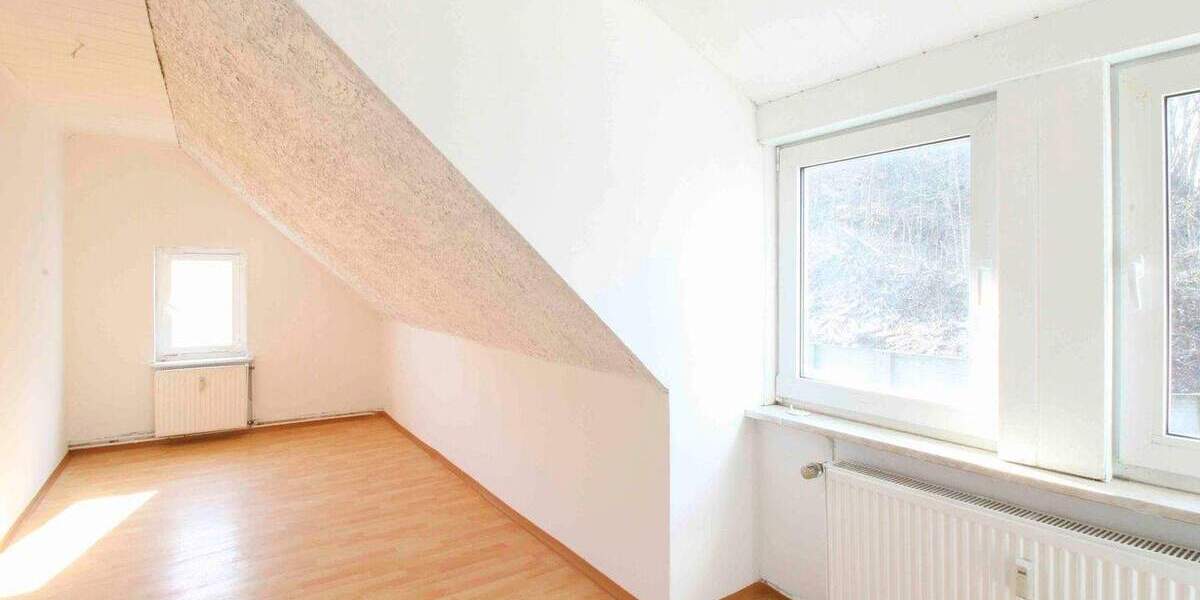 Etagenwohnung Barsinghausen - 5 Zimmer, 115 m&sup2;, 225.000&euro; | Angebot:25567677