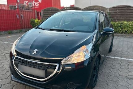 Peugeot 208 220.000 km 1.999 &euro; Hamburg 21077