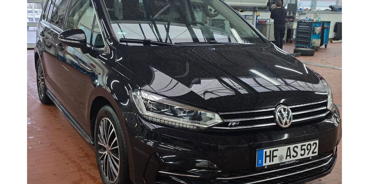 VW Touran 113.300 km 18.250 &euro; Rödinghausen 32289