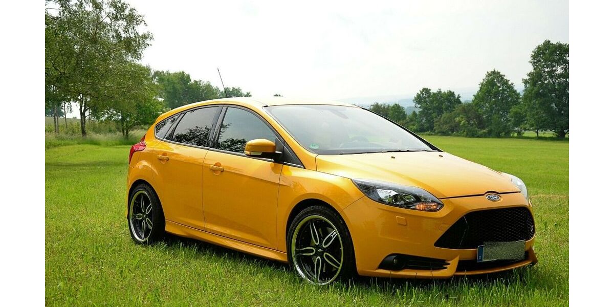 Ford Focus 127.500 km 14.900 € Greiz 07973