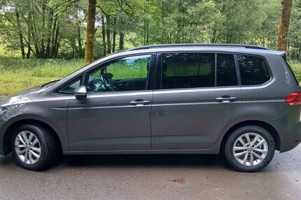 VW Touran 138.000 km 14.300 &euro; Finnentrop 57413