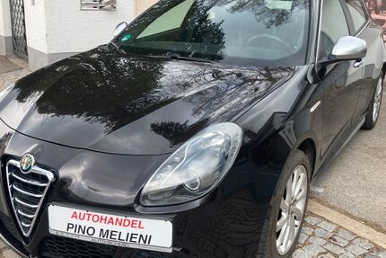 Alfa Romeo Giulietta 120.117 km 5.999 &euro; München 81739
