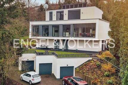 Haus zum Mieten in Bergisch Gladbach 5.000 € 350 m² 7 zimmer