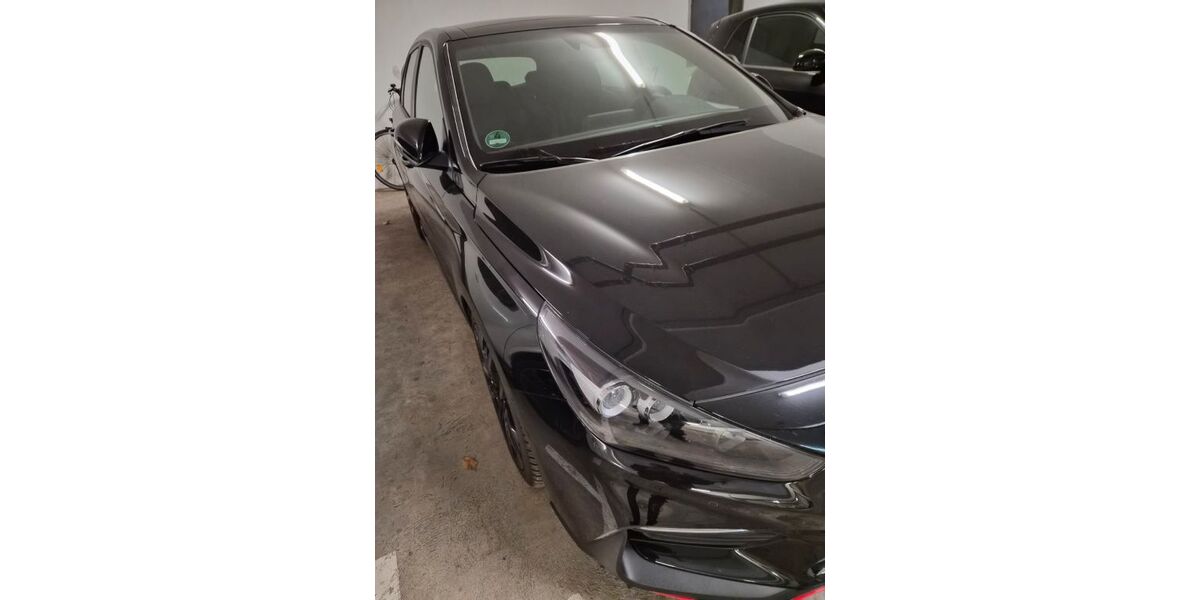Hyundai i30 18.000 km 24.900 &euro; Köln 50858