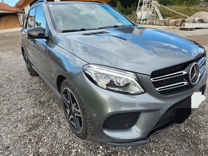 Mercedes-Benz GLE 350 184.000 km 28.500 € Buch am Erlbach 84172