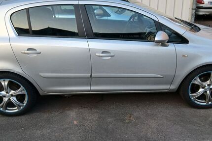 Opel Corsa 184.740 km 1.800 &euro; Bruchköbel 63486