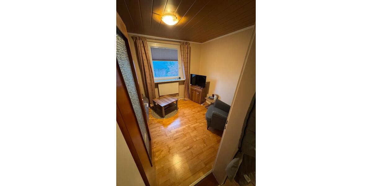 Einfamilienhaus Alt Duvenstedt - 11 Zimmer, 260 m&sup2;, 330.000&euro; | Angebot:26495205