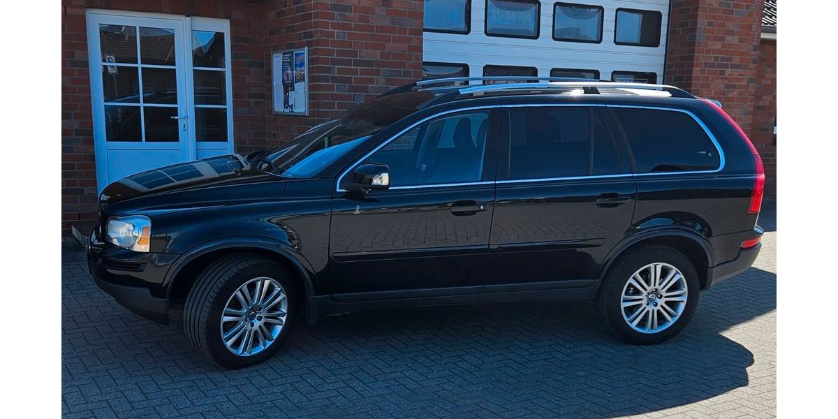 Volvo XC90 213.000 km 9.990 &euro; Mittelangeln 24986