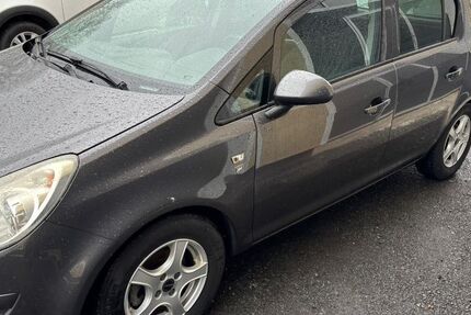 Opel Corsa 162.000 km 1.399 &euro; Bayreuth 95447
