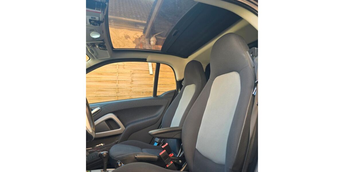 Smart ForTwo 89.300 km 5.000 &euro; Berlin 14163