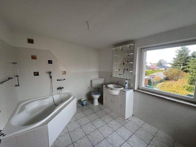 Mehrfamilienhaus, Wohnhaus Britz - 6 Zimmer, 169 m&sup2;, 249.000&euro; | Angebot:25700760
