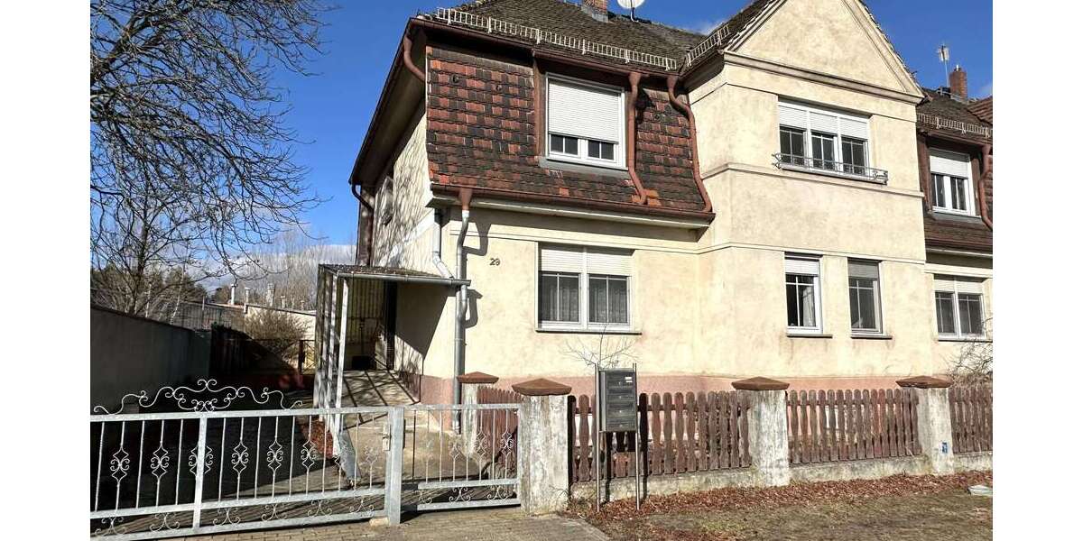 Einfamilienhaus Luckenwalde - 8 Zimmer, 230 m&sup2;, 255.000&euro; | Angebot:25493100