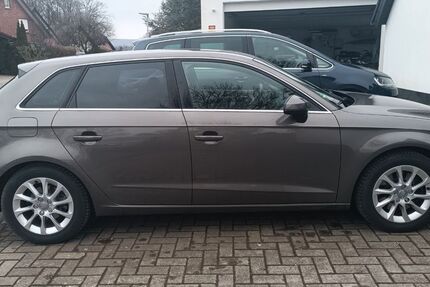 Audi A3 224.400 km 10.500 &euro; Borgholzhausen 33829