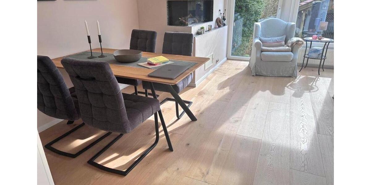 Reihenhaus Emden - 5 Zimmer, 146 m&sup2;, 270.000&euro; | Angebot:27084713