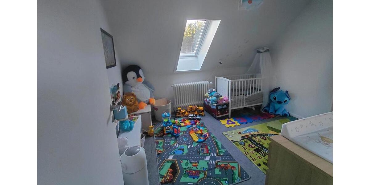 Dachgeschoßwohnung Gnarrenburg - 4 Zimmer, 100 m&sup2;, 1.100&euro; | Angebot:25420076