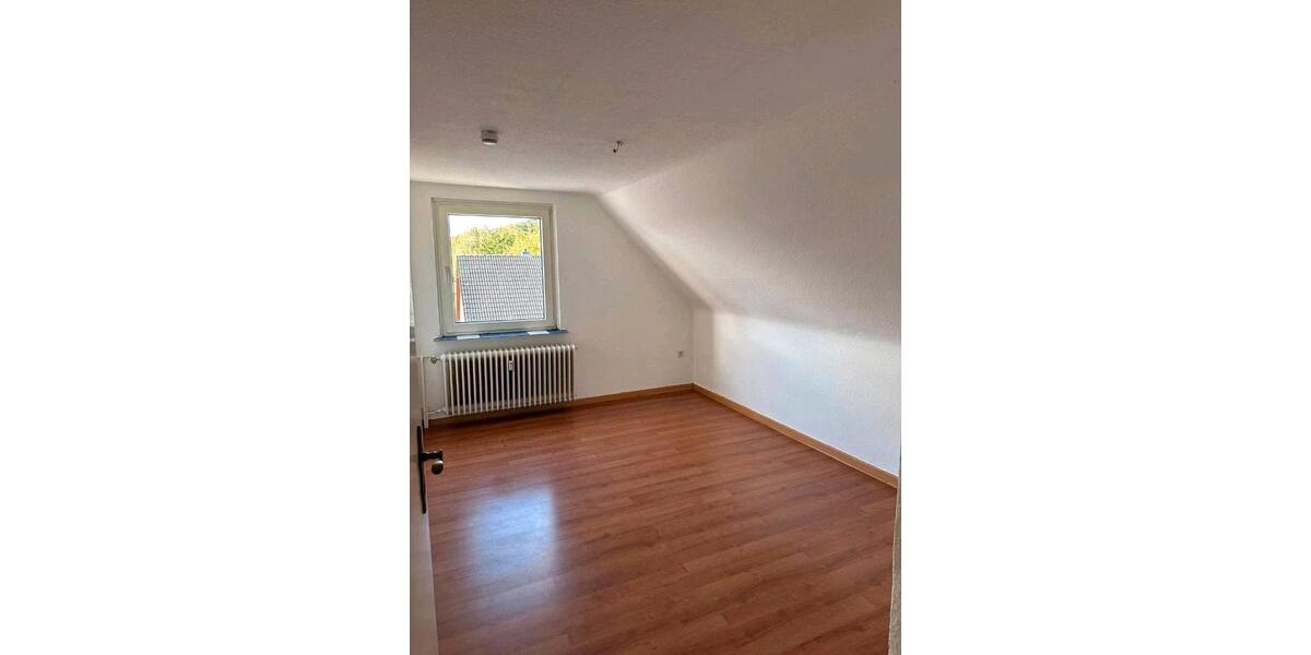 Dachgeschoßwohnung Garbsen Berenbostel - 3 Zimmer, 57 m&sup2;, 620&euro; | Angebot:26366779