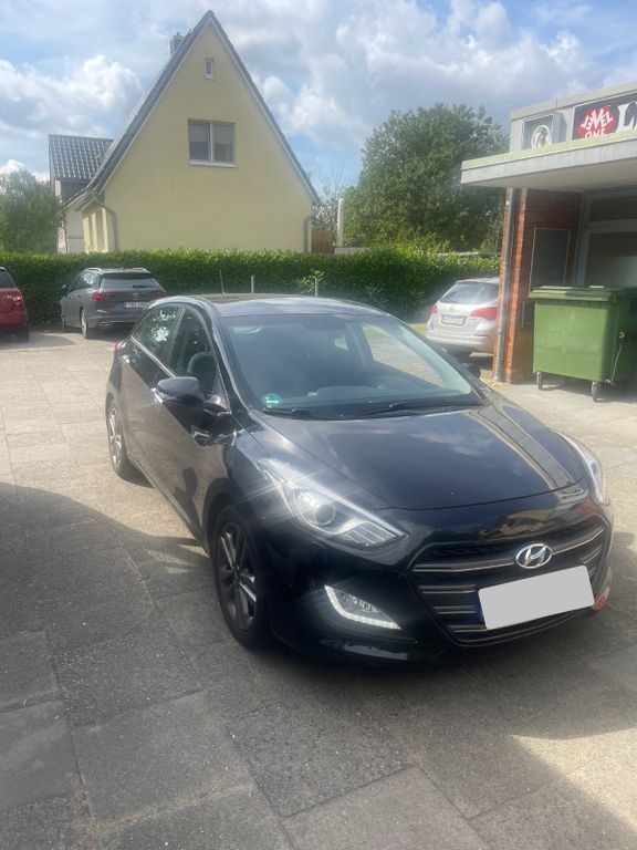 i30