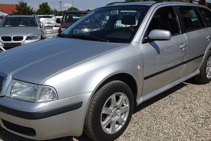 Skoda Octavia 326.400 km 850 € Dresden 01219