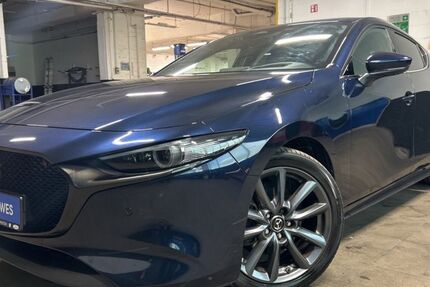 Mazda 3 44.881 km 22.990 &euro; Berlin 12247