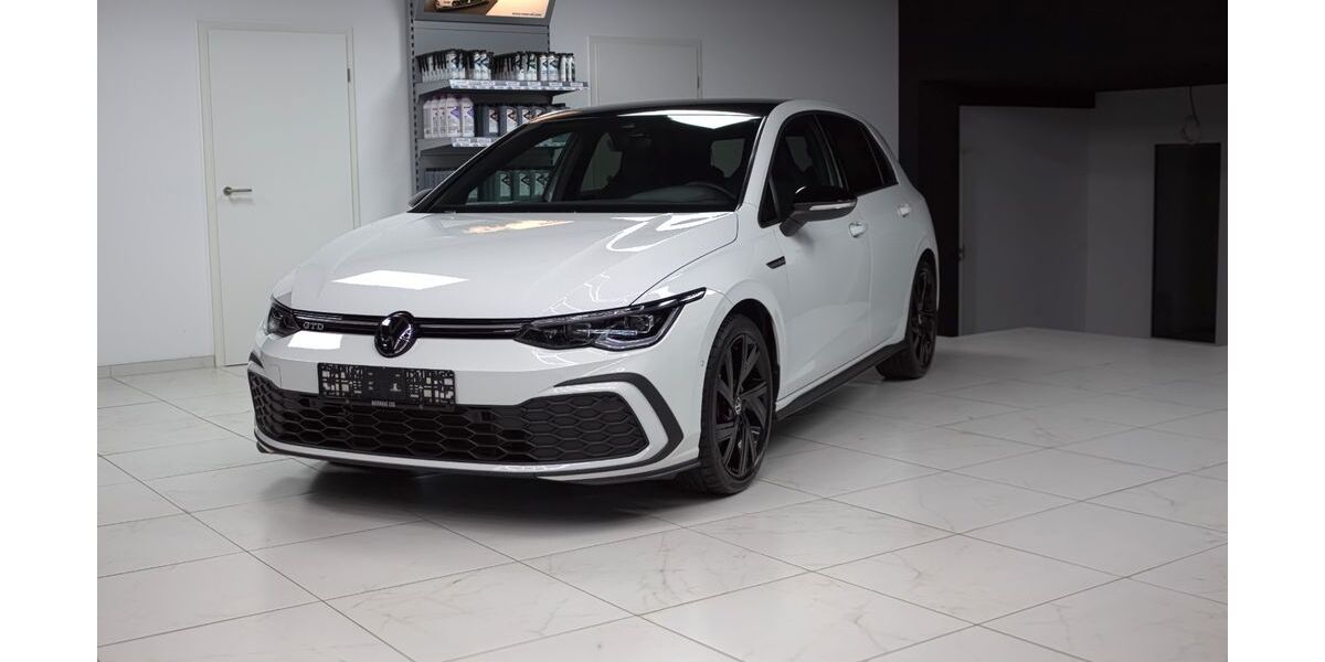 VW Golf 76.182 km 25.999 &euro; Engen 78234