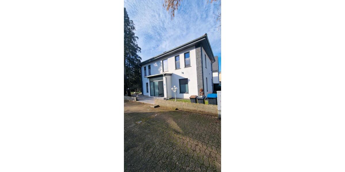 Einfamilienhaus Leidersbach - 5 Zimmer, 143 m&sup2;, 2.200&euro; | Angebot:24581063