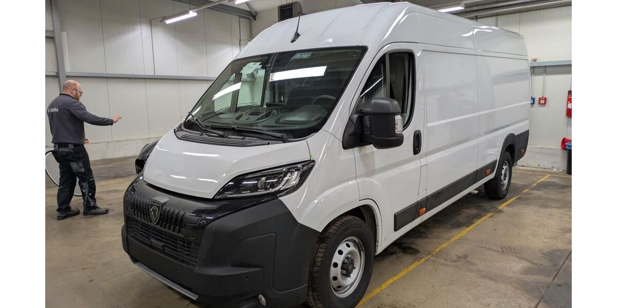Peugeot Boxer 33.775 km 24.895 &euro; Parsberg 92331