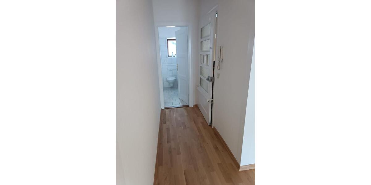 Etagenwohnung Mannheim Fahrlach - 4 Zimmer, 100 m&sup2;, 1.049&euro; | Angebot:25932426