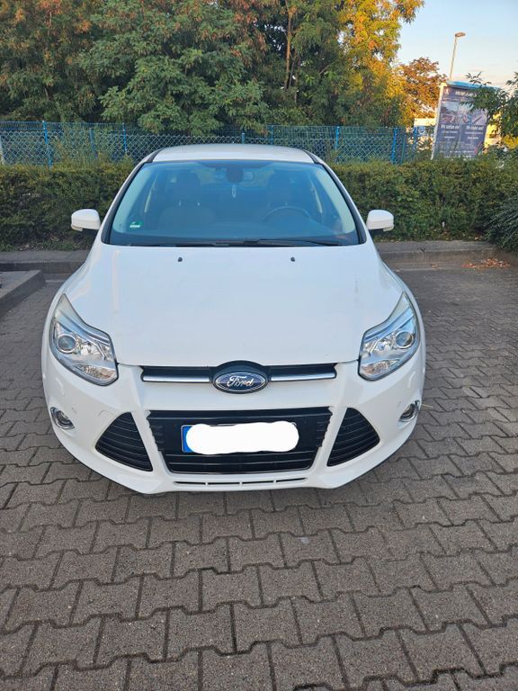 Ford Focus 130.000 km 10.990 € Genthin 39307