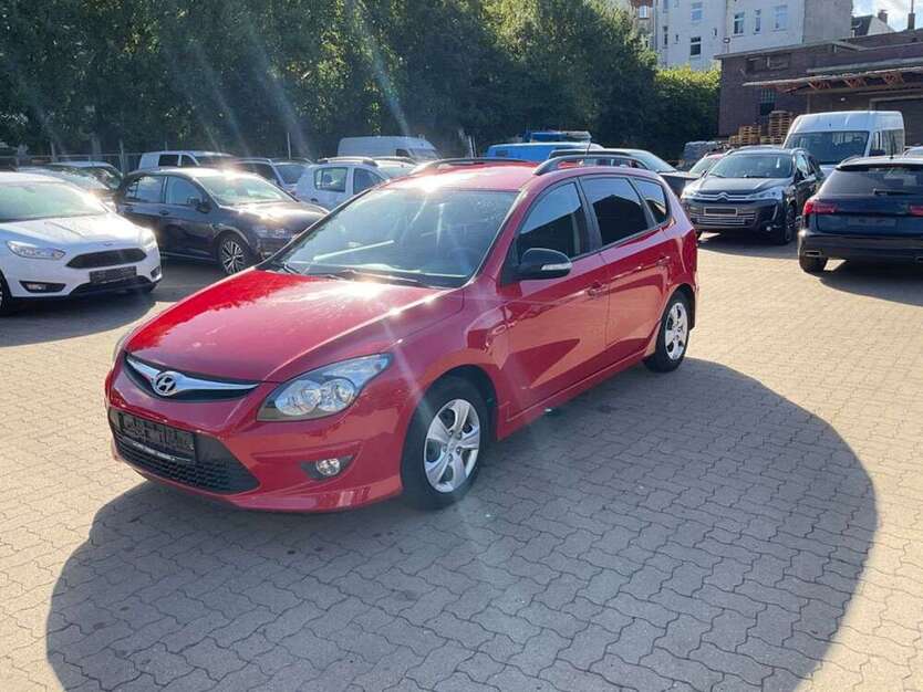 Hyundai i30 214.096 km 1.999 € Hamburg 21107