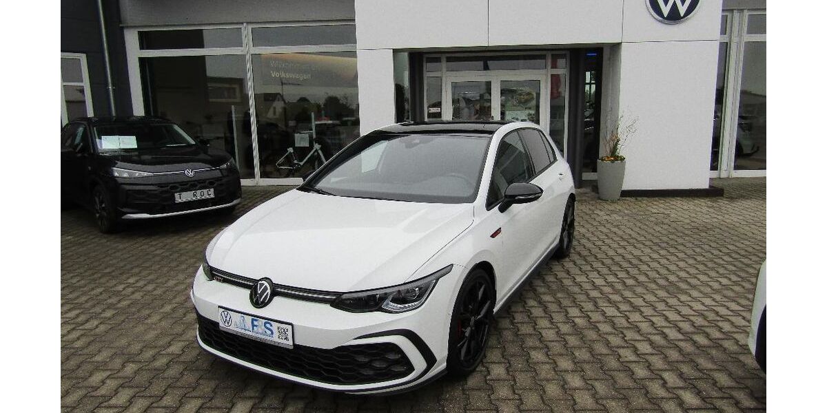 VW Golf 26.439 km 33.990 &euro; Emmerich am Rhein 46446