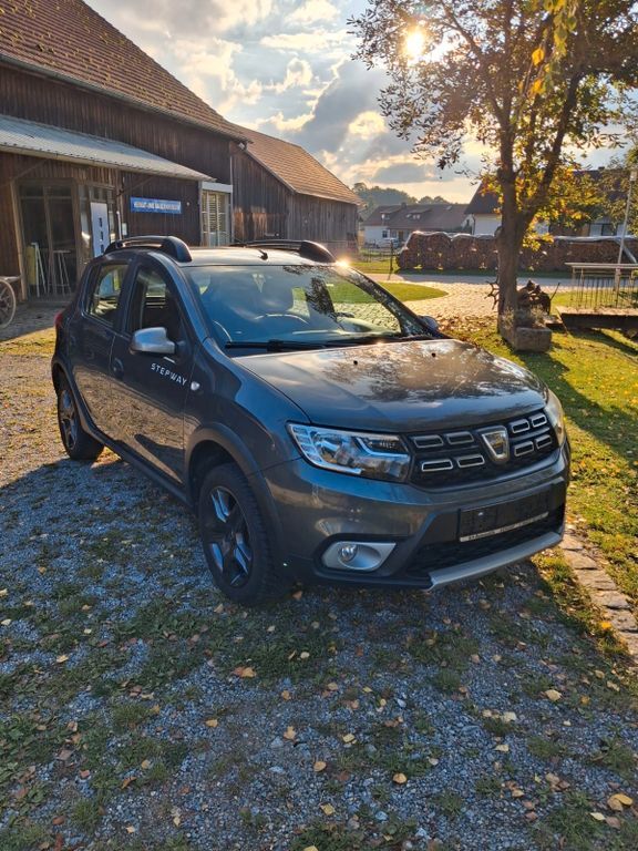 Dacia Sandero 99.427 km 7.900 € Bruck in der Oberpfalz 92436