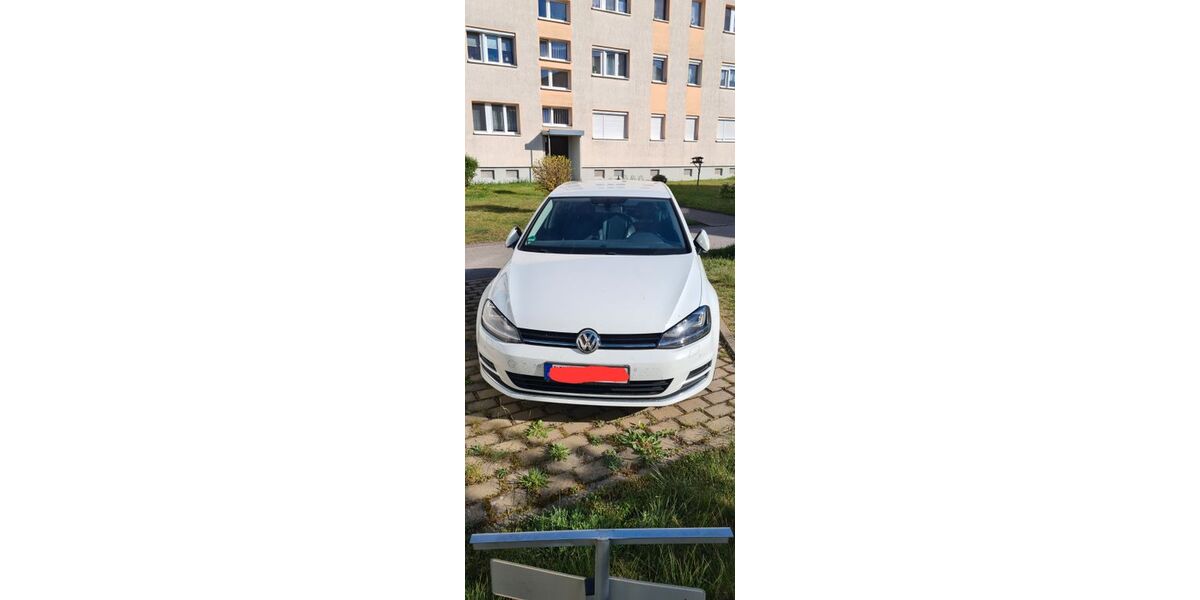 VW Golf 218.000 km 12.500 &euro; Kreba-Neudorf 02906