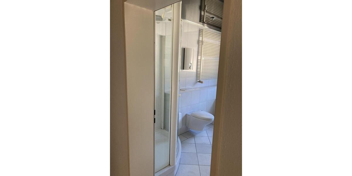 Dachgeschoßwohnung Kenn - 4 Zimmer, 109 m&sup2;, 1.050&euro; | Angebot:25355837