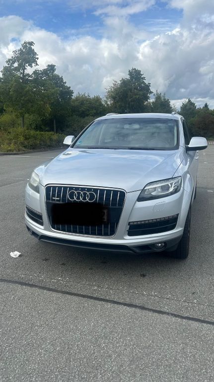 Q7
