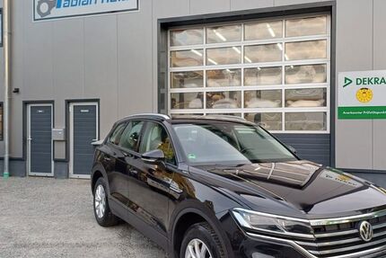 VW Touareg 233.800 km 22.300 &euro; Brennberg 93179