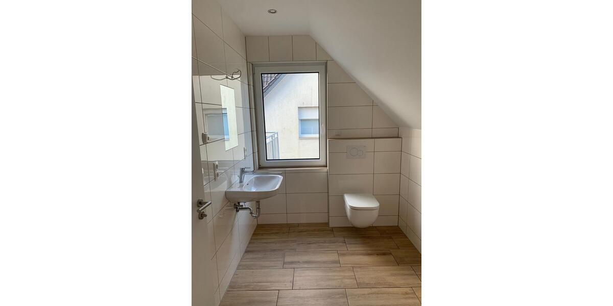 Dachgeschoßwohnung Papenburg - 4 Zimmer, 127 m&sup2;, 1.270&euro; | Angebot:24691194