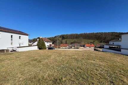 Grundstück zu verkaufen in Regenstauf 389.000 € 626 m²