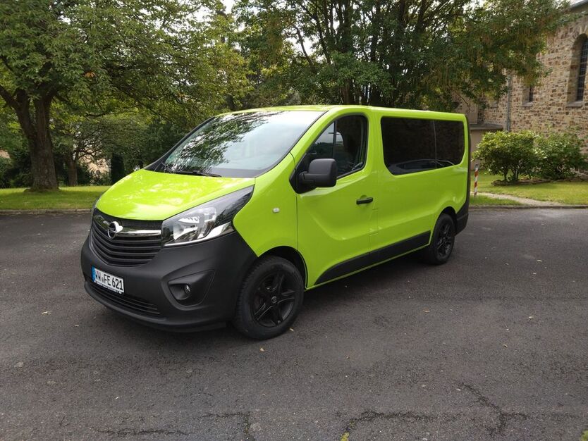 Opel Vivaro 153.000 km 19.100 € Kadenbach 56337