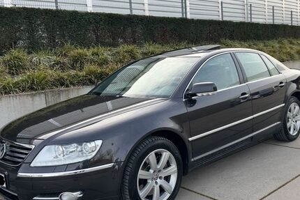 VW Phaeton 241.000 km 7.900 &euro; Waiblingen 71332