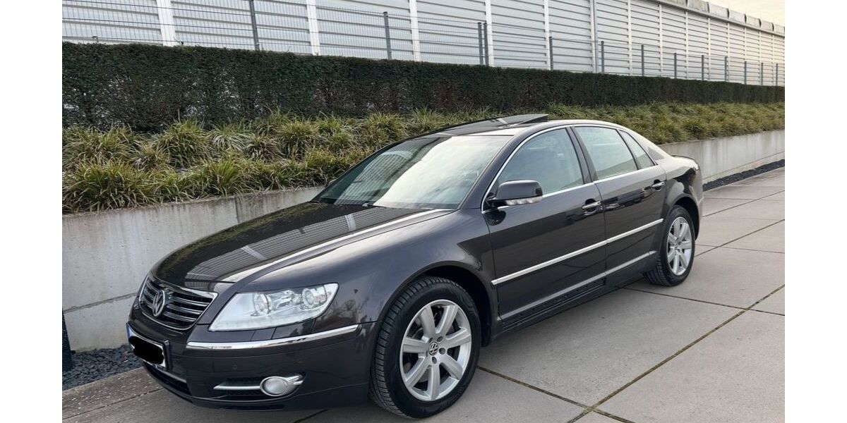 VW Phaeton 241.000 km 8.500 € Waiblingen 71332
