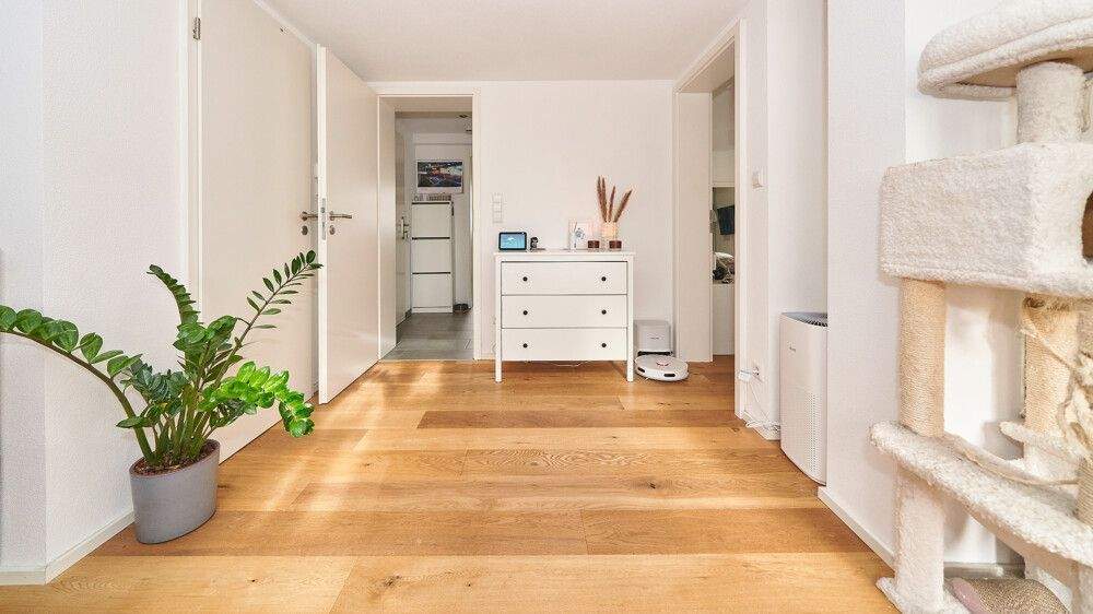 Altbau trifft Modern: Komplett sanierte 2-Zimmer-Wohnung mit Terrasse zum Verkauf. -frei ab sofort- 2 zimmer