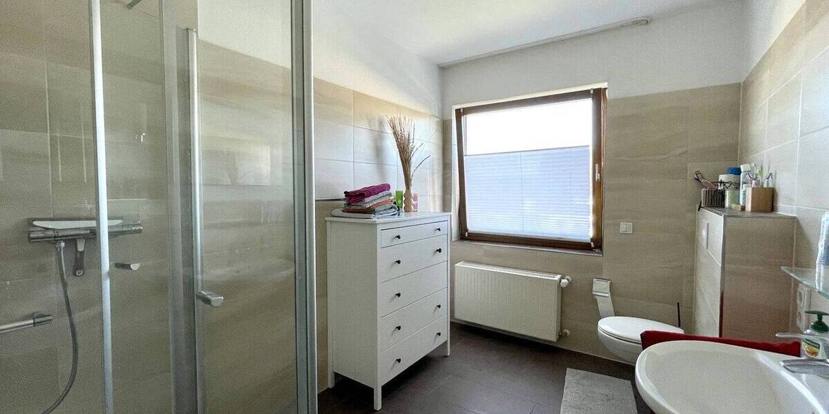 Einfamilienhaus Wenden / Hillmicke Hillmicke - 6 Zimmer, 240 m&sup2;, 450.000&euro; | Angebot:26377324