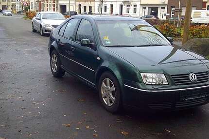 VW Bora 112.000 km 3.300 &euro; Eschweiler 52249