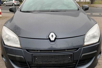 Renault Megane 41.964 km 8.599 &euro; Mainz-Kastel 55252